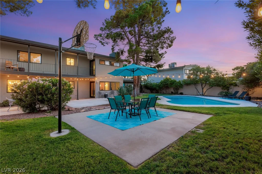 1594 Ottawa, Las Vegas, NV 89169