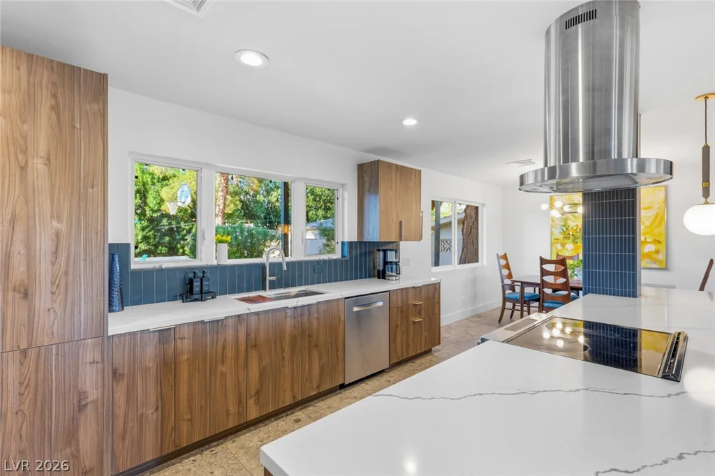 1594 Ottawa, Las Vegas, NV 89169