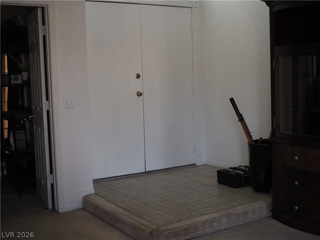 5180 Burnham, Las Vegas, NV 89119