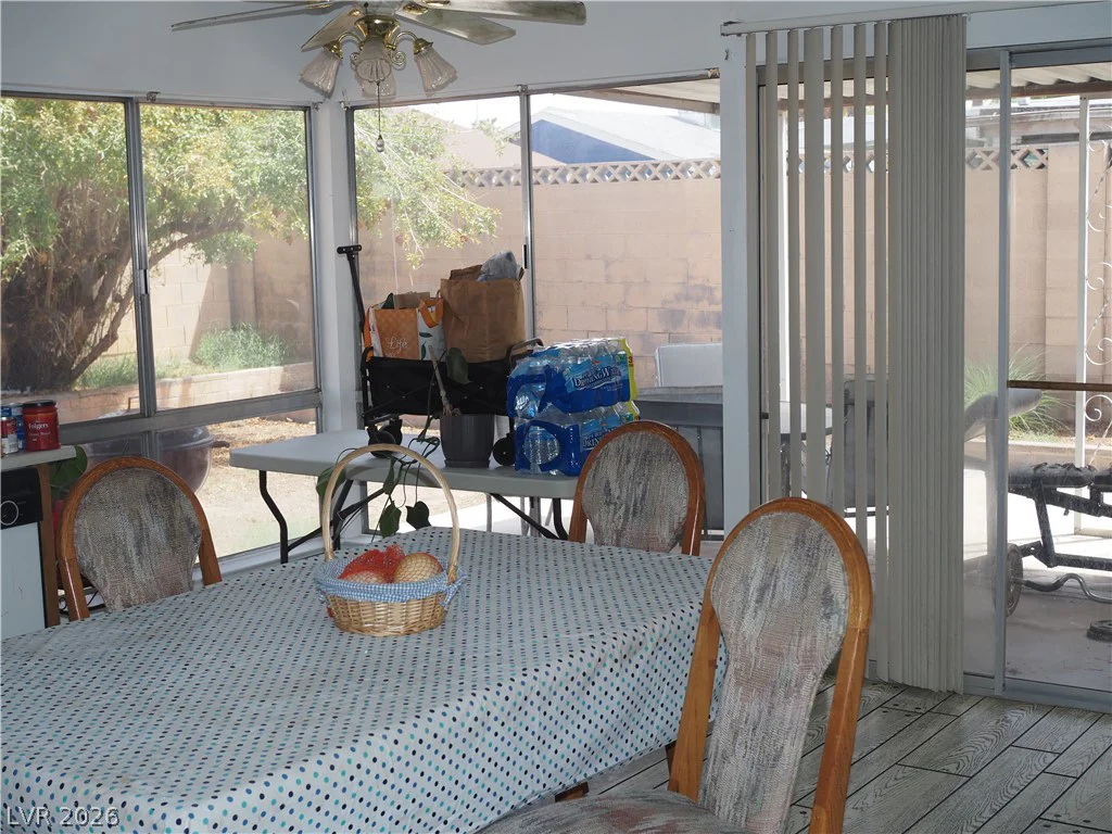 5180 Burnham, Las Vegas, NV 89119