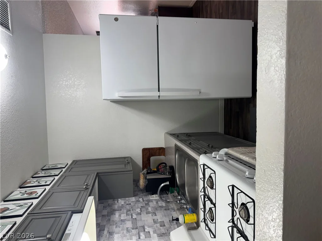 3982 Voxna, Las Vegas, NV 89119