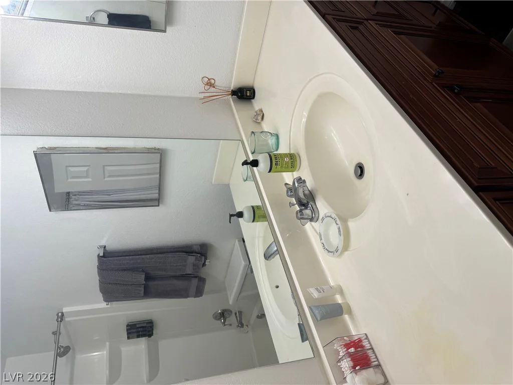 3982 Voxna, Las Vegas, NV 89119