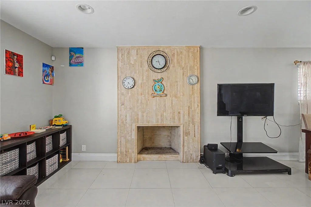 713 Vincent, Las Vegas, NV 89145