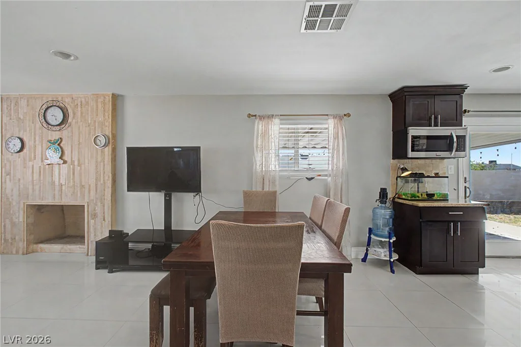 713 Vincent, Las Vegas, NV 89145