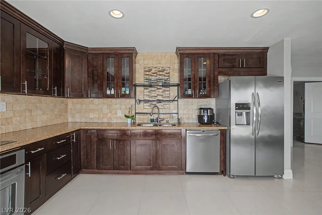 713 Vincent, Las Vegas, NV 89145