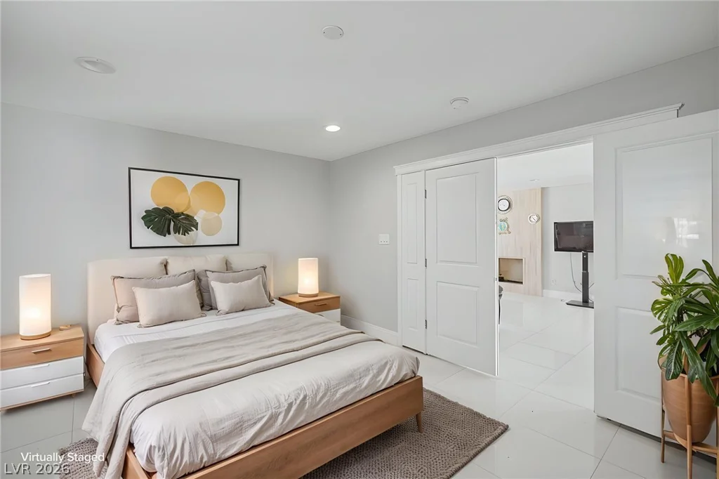 713 Vincent, Las Vegas, NV 89145