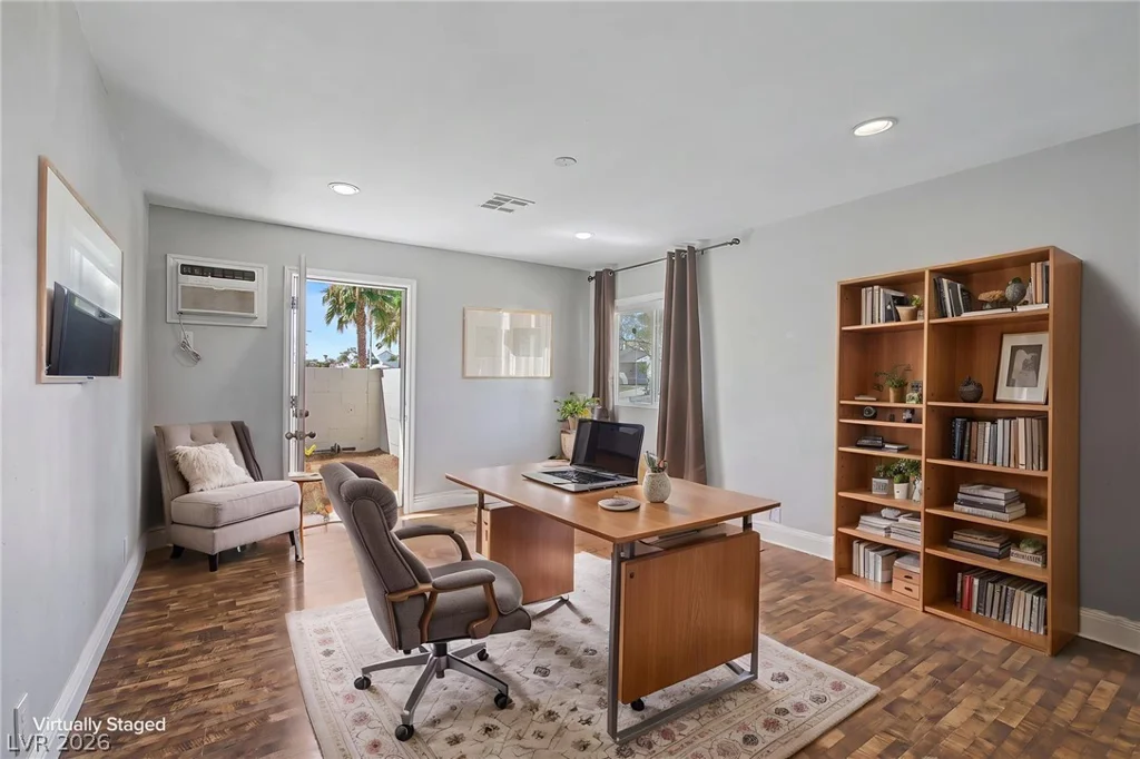 713 Vincent, Las Vegas, NV 89145