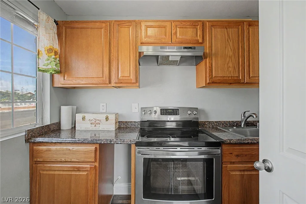 713 Vincent, Las Vegas, NV 89145