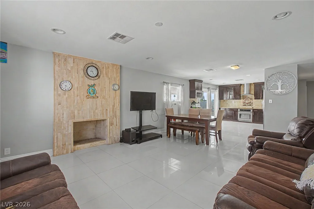 713 Vincent, Las Vegas, NV 89145