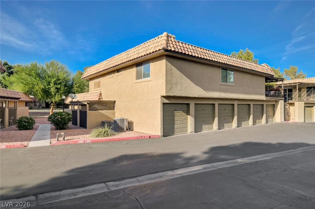 1812 Plum, Henderson, NV 89014
