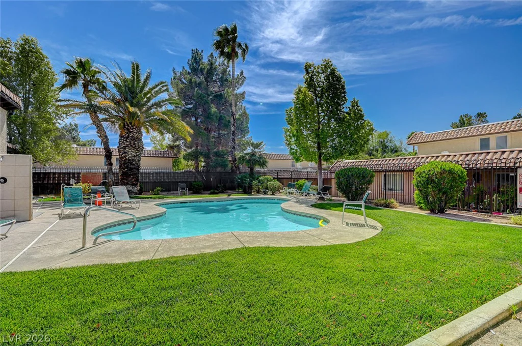 1812 Plum, Henderson, NV 89014