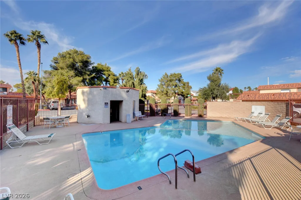 1812 Plum, Henderson, NV 89014
