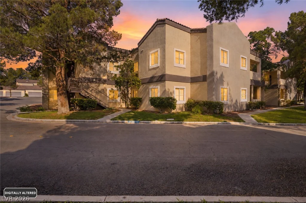 5250 Rainbow, Las Vegas, NV 89118