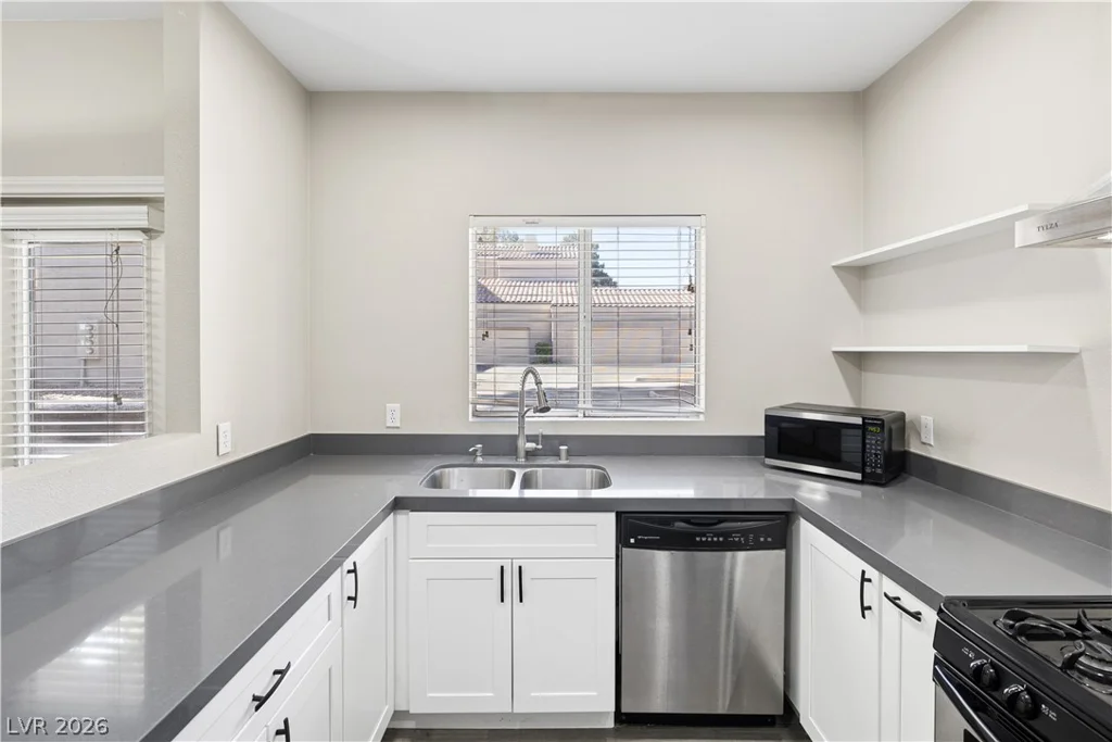 5250 Rainbow, Las Vegas, NV 89118
