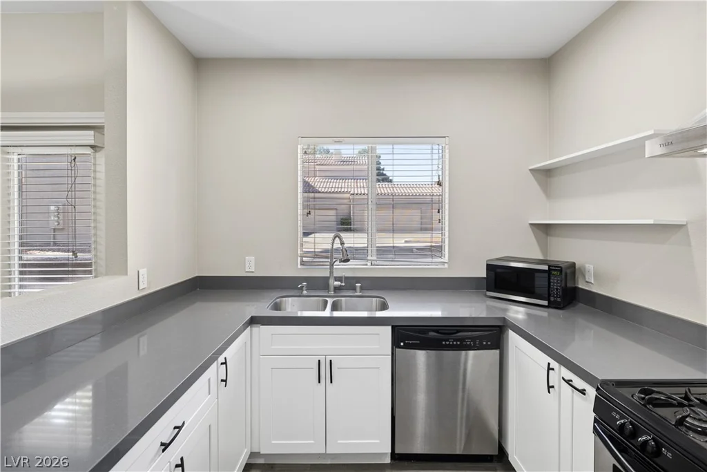 5250 Rainbow, Las Vegas, NV 89118