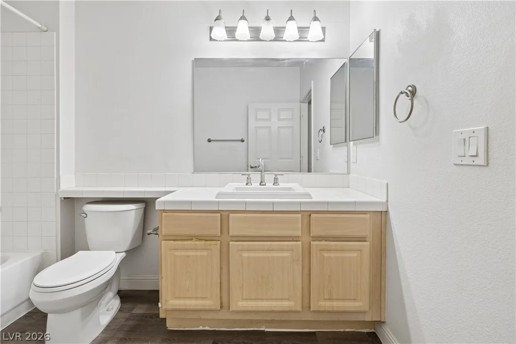 5250 Rainbow, Las Vegas, NV 89118