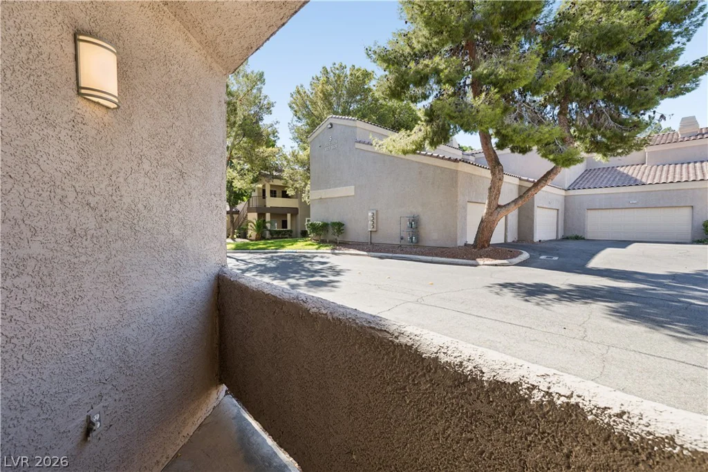 5250 Rainbow, Las Vegas, NV 89118