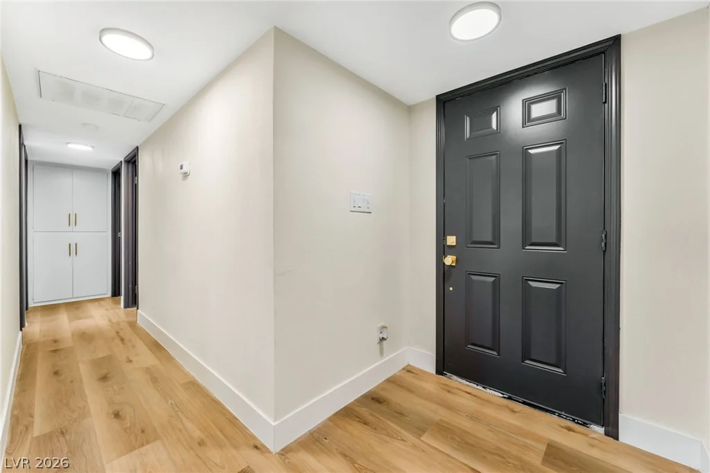 2301 Palora, Las Vegas, NV 89169