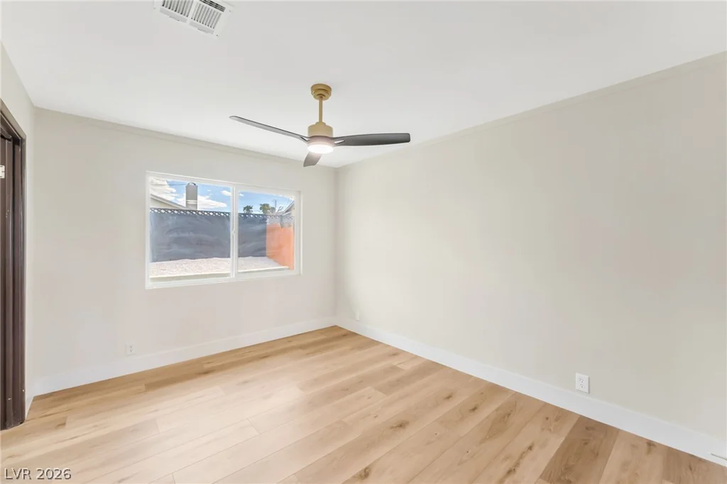 2301 Palora, Las Vegas, NV 89169