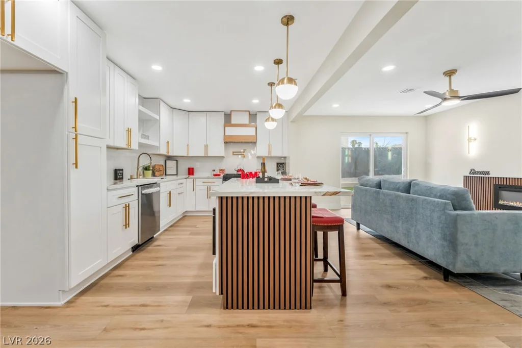 2301 Palora, Las Vegas, NV 89169