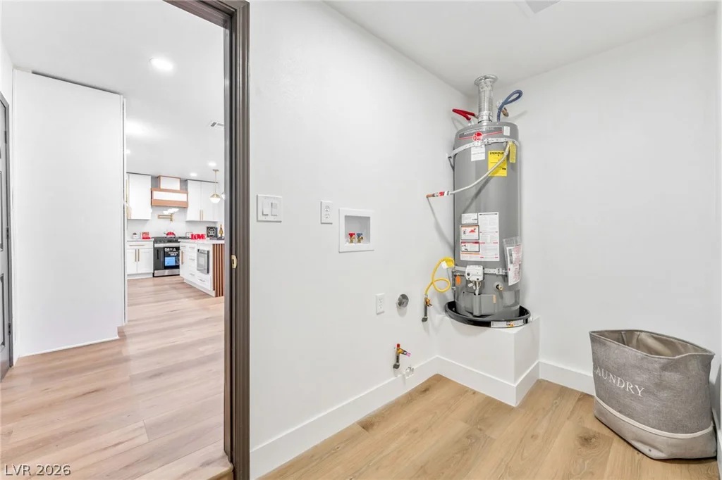 2301 Palora, Las Vegas, NV 89169
