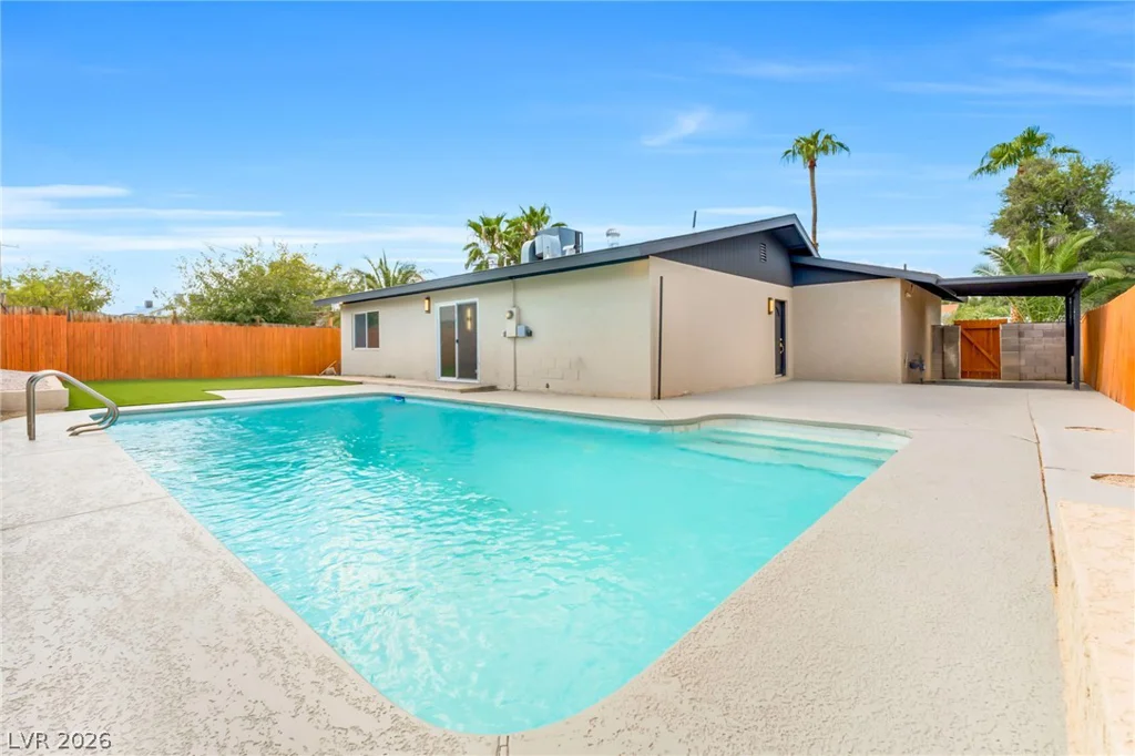 2301 Palora, Las Vegas, NV 89169