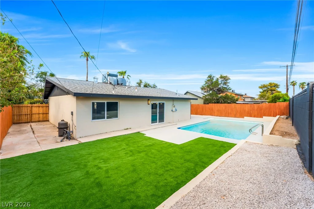 2301 Palora, Las Vegas, NV 89169