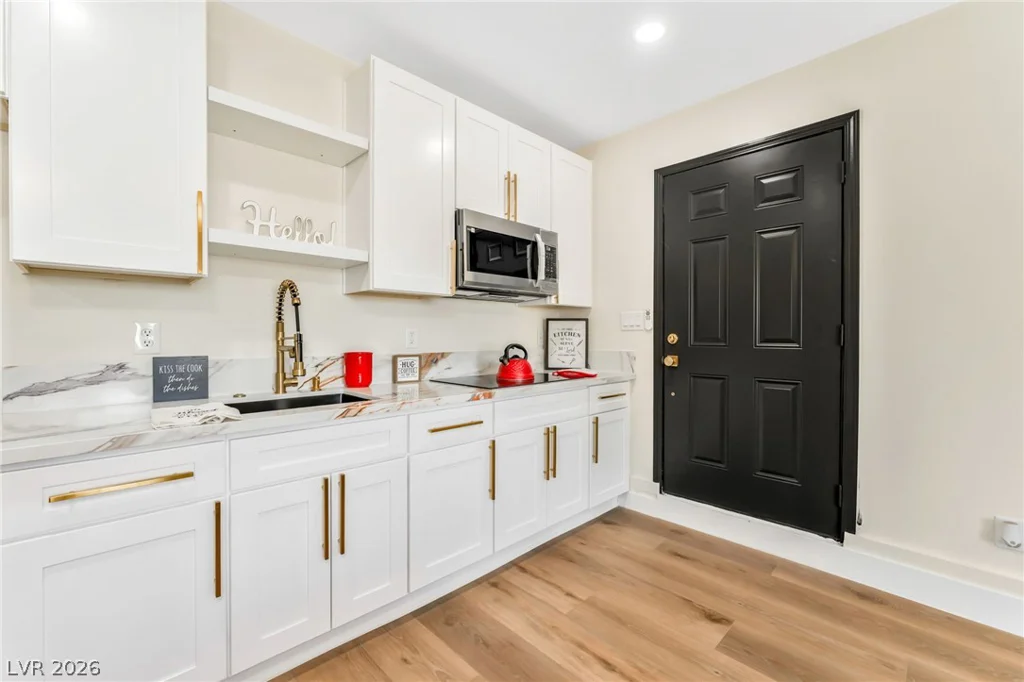 2301 Palora, Las Vegas, NV 89169