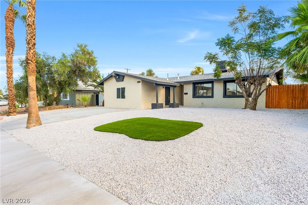 2301 Palora, Las Vegas, NV 89169