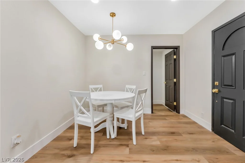 2301 Palora, Las Vegas, NV 89169