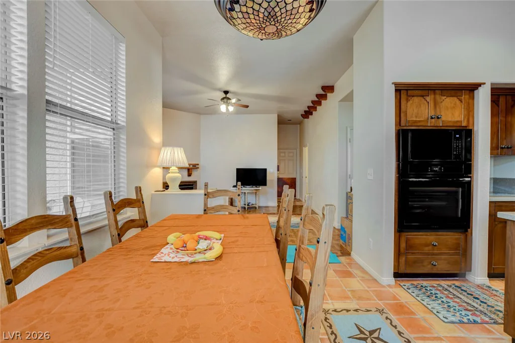 184 Adomeit, Henderson, NV 89074