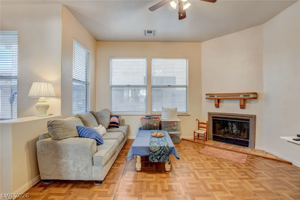 184 Adomeit, Henderson, NV 89074