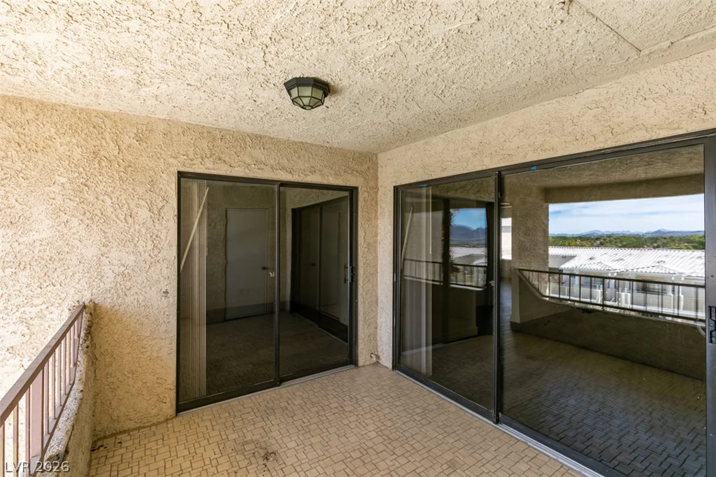 1941 Scimitar, Henderson, NV 89014