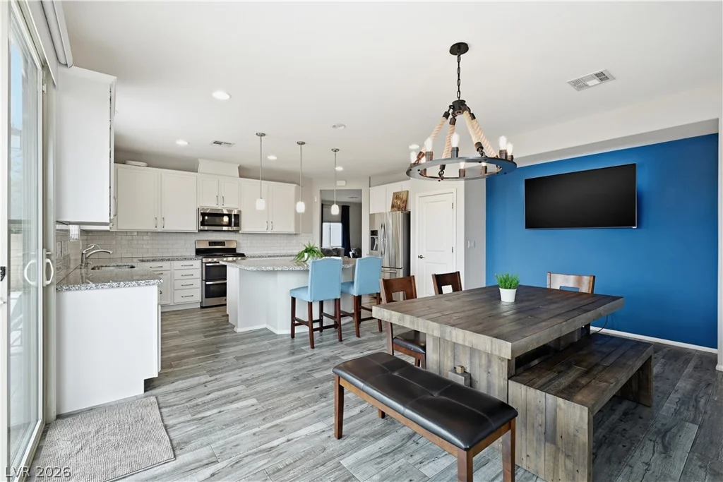 9518 Ridgeglen, Las Vegas, NV 89148