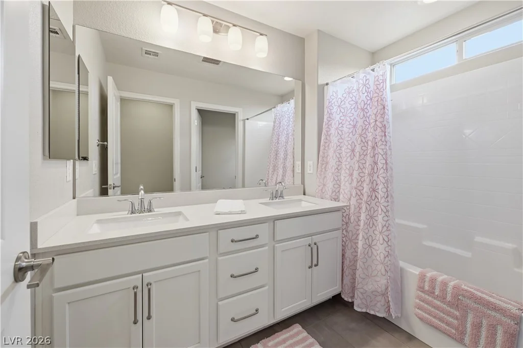 9518 Ridgeglen, Las Vegas, NV 89148