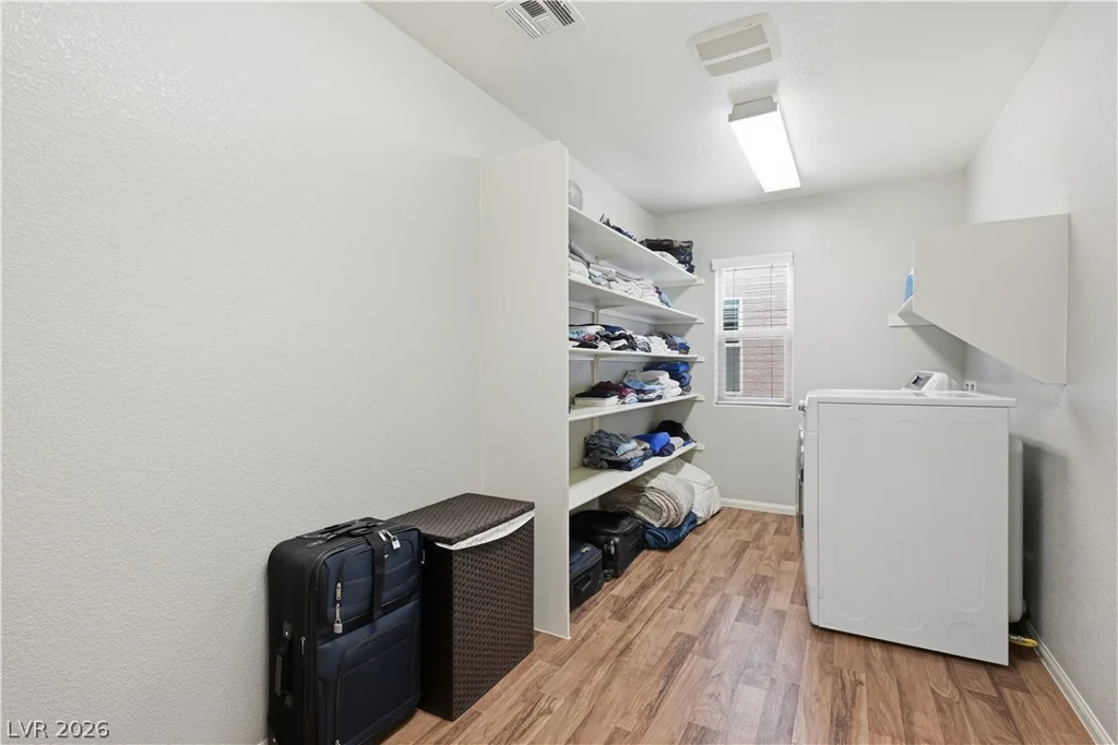 9518 Ridgeglen, Las Vegas, NV 89148