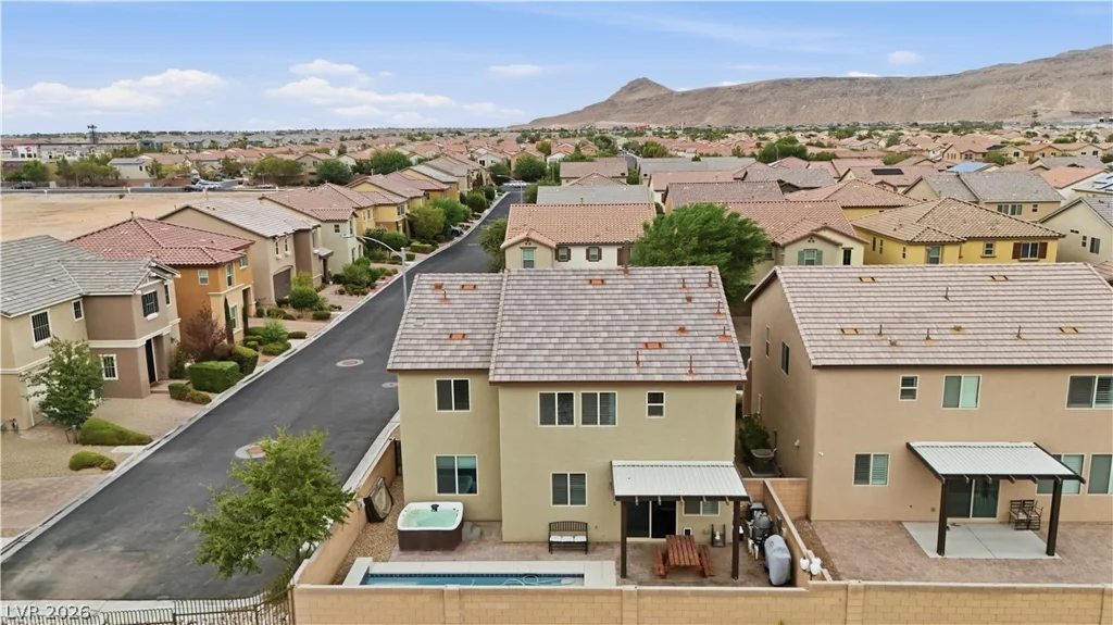 9518 Ridgeglen, Las Vegas, NV 89148