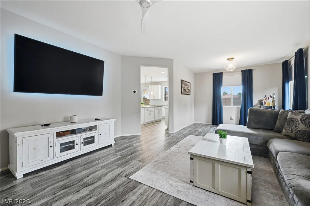 9518 Ridgeglen, Las Vegas, NV 89148