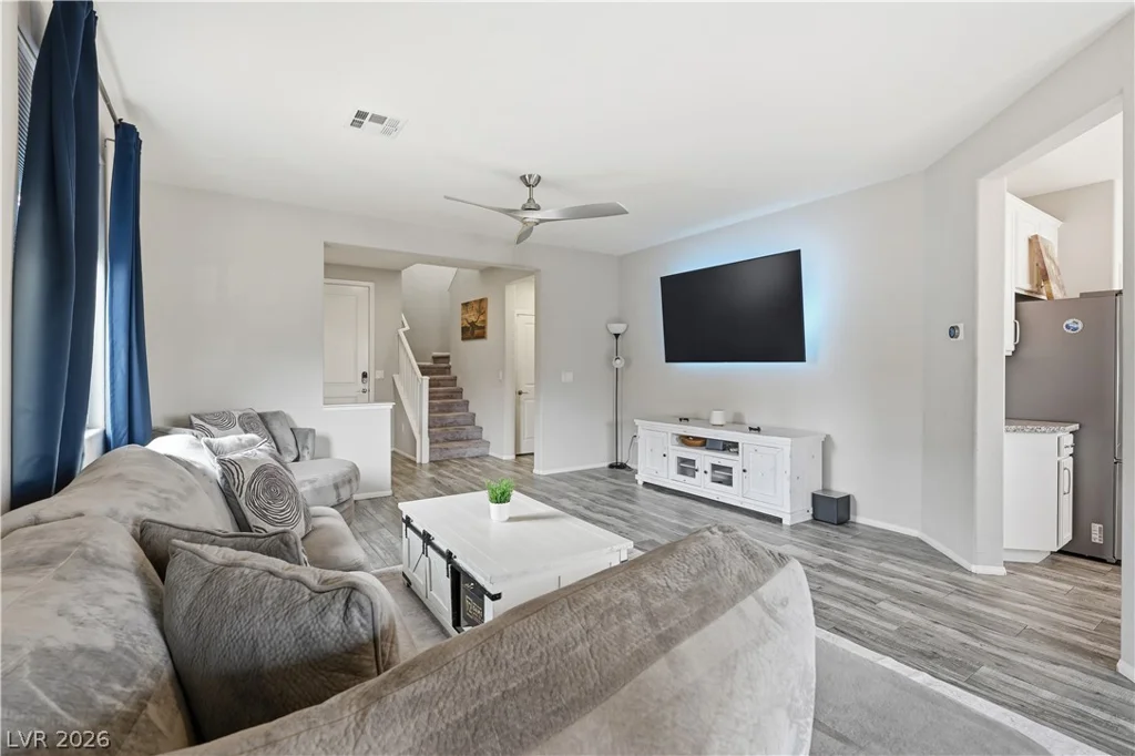 9518 Ridgeglen, Las Vegas, NV 89148