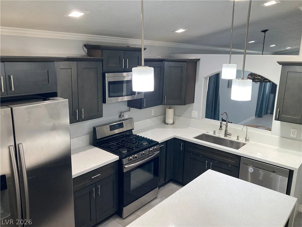 7116 Golden Desert, Las Vegas, NV 89129