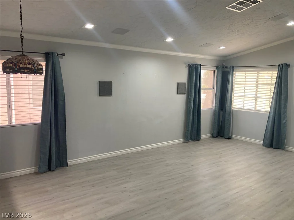 7116 Golden Desert, Las Vegas, NV 89129