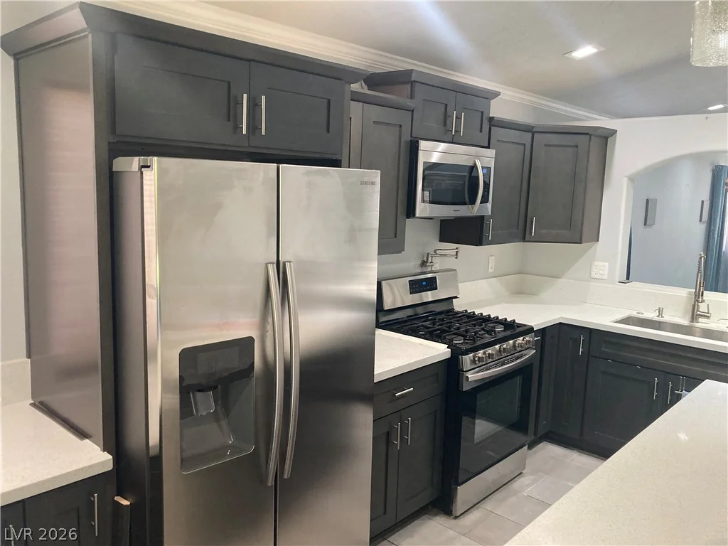 7116 Golden Desert, Las Vegas, NV 89129