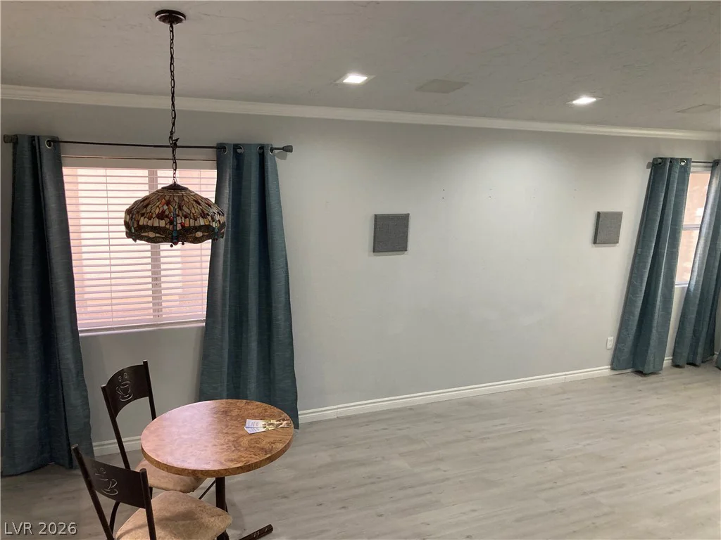 7116 Golden Desert, Las Vegas, NV 89129