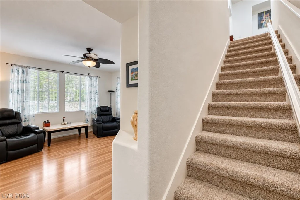10190 Deerfield Beach, Las Vegas, NV 89129