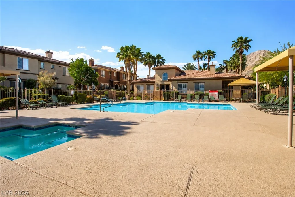 10190 Deerfield Beach, Las Vegas, NV 89129
