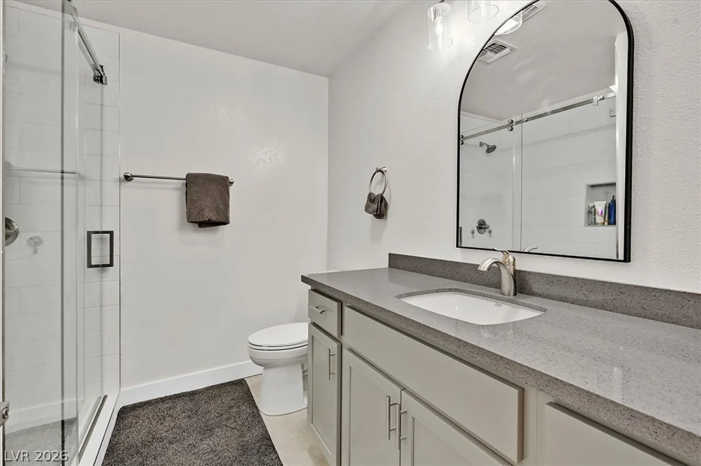 2851 Valley View, Las Vegas, NV 89102