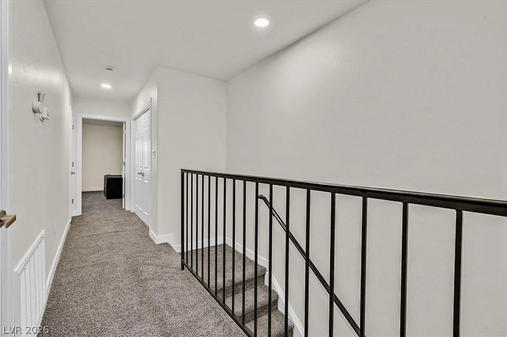 2851 Valley View, Las Vegas, NV 89102
