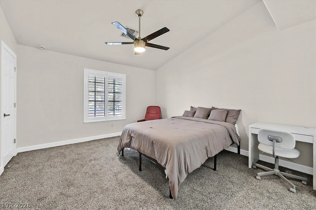 2851 Valley View, Las Vegas, NV 89102
