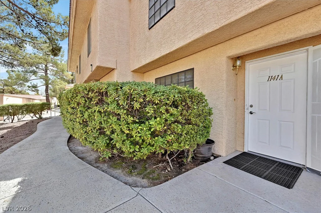 2851 Valley View, Las Vegas, NV 89102