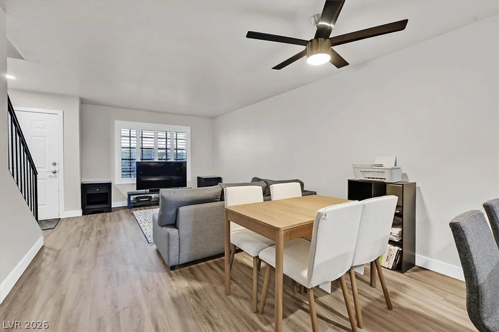 2851 Valley View, Las Vegas, NV 89102
